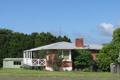 Photo of property in 61a Hobsonville Road, West Harbour, Auckland, 0618
