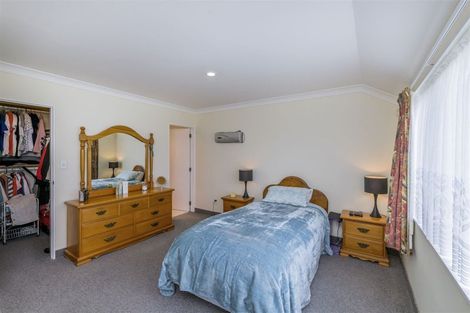 Photo of property in 35 Spackman Crescent, Paraparaumu, 5032