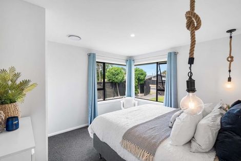 Photo of property in 142 Pacific Road, North New Brighton, Christchurch, 8083