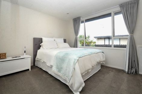 Photo of property in 1/79 Everglade Drive, Goodwood Heights, Auckland, 2105