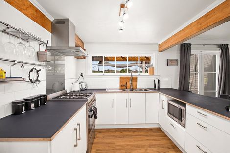 Photo of property in 12 Onewhero Road, Kaukapakapa, Warkworth, 0984