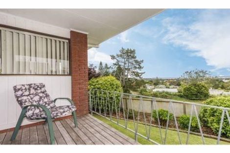 Photo of property in 2/75a West Coast Road, Glen Eden, Auckland, 0602