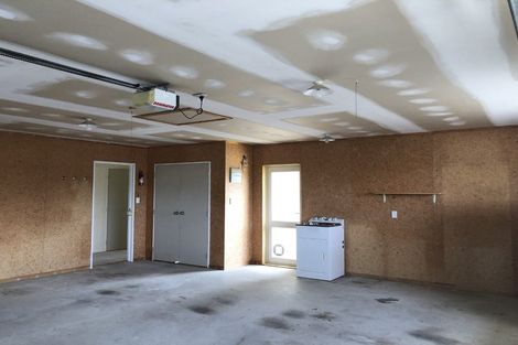 Photo of property in 44 Kent Avenue, Waitarere Beach, Levin, 5510