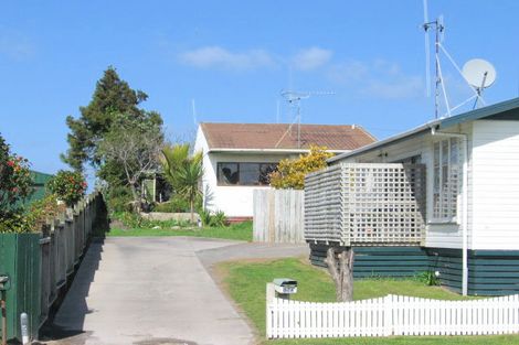 Photo of property in 82b Simpson Road, Papamoa Beach, Papamoa, 3118