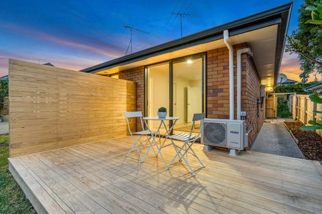 Photo of property in 100 Greenhithe Road, Greenhithe, Auckland, 0632