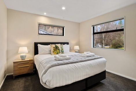 Photo of property in 5 Packhorse Lane, Arthurs Point, Queenstown, 9371