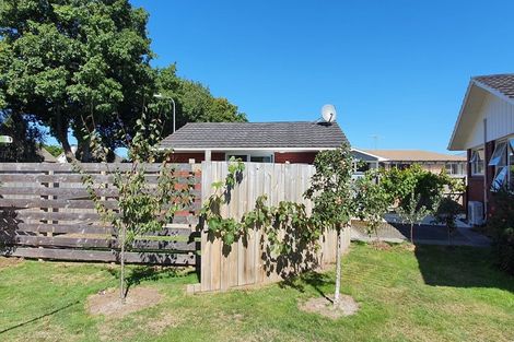 Photo of property in 7 Ballantyne Avenue, Upper Riccarton, Christchurch, 8041