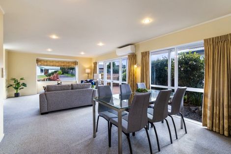 Photo of property in 55 Acacia Bay Road, Nukuhau, Taupo, 3330