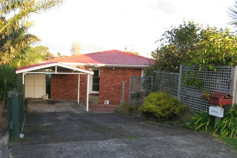 Photo of property in 2/6 Patons Road, Howick, Auckland, 2014