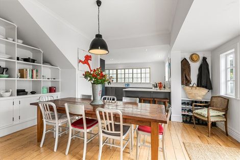 Photo of property in 1/21 Church Street, Devonport, Auckland, 0624