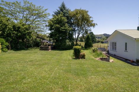 Photo of property in 12 Simmons Road, Taumarunui, 3920