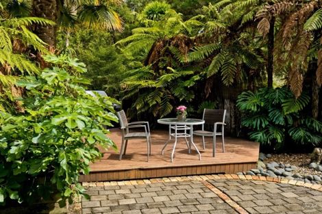 Photo of property in 84 Grassmere Road, Henderson Valley, Auckland, 0612