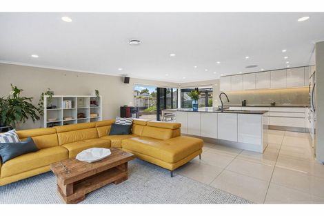 Photo of property in 5 Viceroy Place, Halswell, Christchurch, 8025