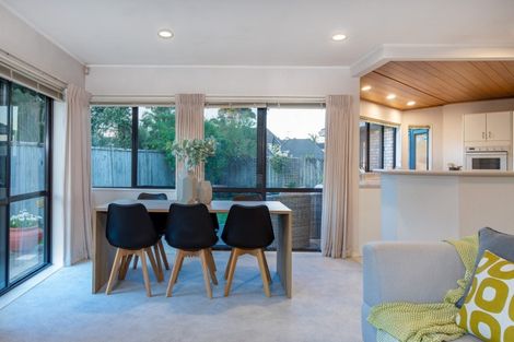 Photo of property in 4/12 Stratford Avenue, Milford, Auckland, 0620