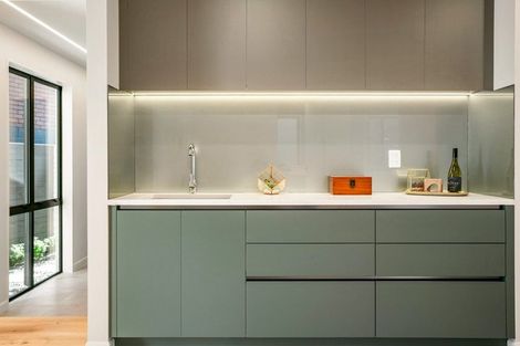 Photo of property in 1 Weetman Drive, Browns Bay, Auckland, 0630