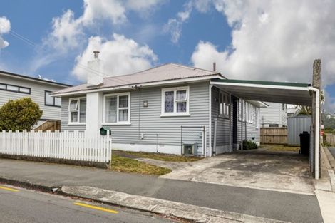 Photo of property in 58 Broderick Road, Johnsonville, Wellington, 6037