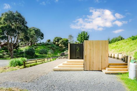 Photo of property in 22 Flaxmere Street, Waikanae Beach, Waikanae, 5036