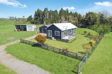 Photo of property in 20 Tariki Road South, Tariki, Stratford, 4390