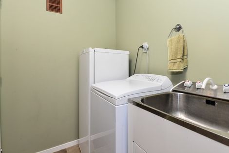 Photo of property in 2 Grove Place, Dinsdale, Hamilton, 3204