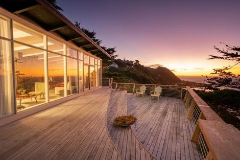 Photo of property in 16 Pa Road, Pukerua Bay, 5026