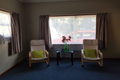 Photo of property in 35 Oxford Street, Fairfield, Hamilton, 3214