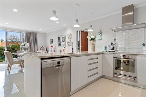 Photo of property in 1 Sherborne Close, Bethlehem, Tauranga, 3110