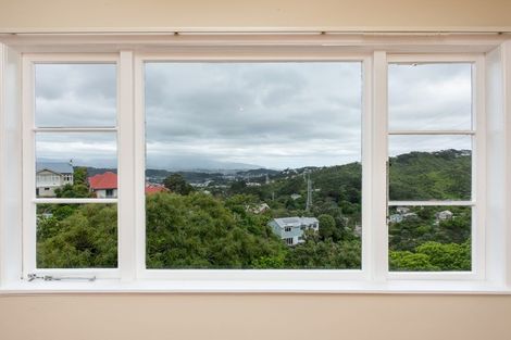 Photo of property in 17 Highbury Road, Highbury, Wellington, 6012