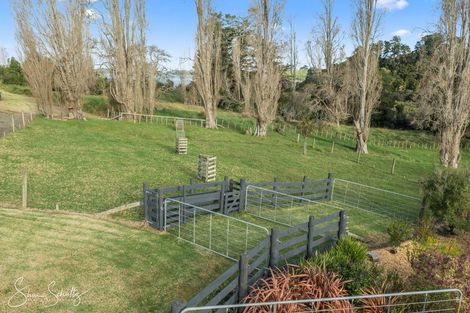 Photo of property in 86 Matakohe Wharf Road, Matakohe, 0593