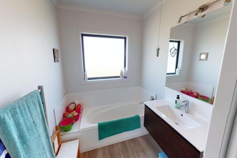 Photo of property in 14 Fallow Avenue, Feilding, 4775