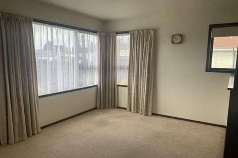 Photo of property in 12a Oxford Street, Marton, 4710