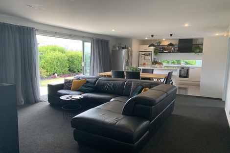 Photo of property in 16b Crown Close, Prebbleton, 7604