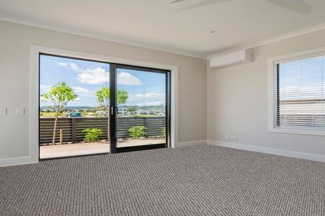 Photo of property in 16 Awatea Drive, Whitianga, 3510