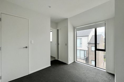 Photo of property in 7/1 Fruitvale Road, New Lynn, Auckland, 0600