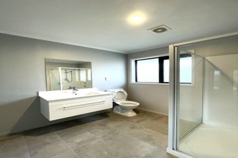 Photo of property in 15 Shortland Street, Wainoni, Christchurch, 8061