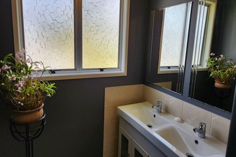 Photo of property in 22 Beaconsfield Road, Midhirst, Stratford, 4394