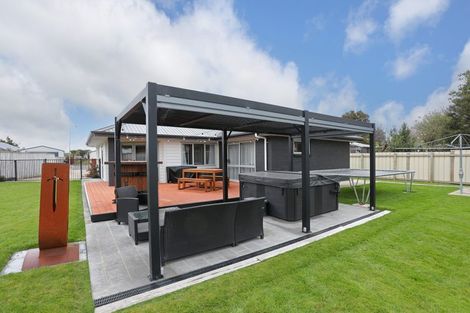 Photo of property in 3 Guthrie Court, Bulls, 4818