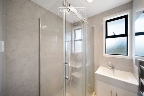 Photo of property in 29 Blake Road, Mangere East, Auckland, 2024