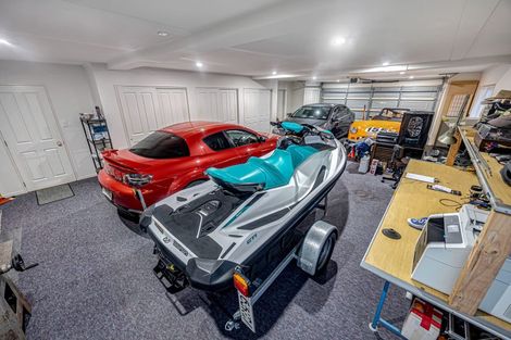 Photo of property in 5 Courtneys, West Harbour, Auckland, 0618