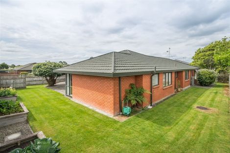 Photo of property in 115 Summerhill Drive, Fitzherbert, Palmerston North, 4410