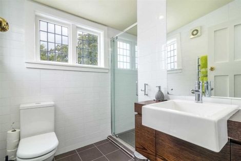 Photo of property in 166 Fendalton Road, Fendalton, Christchurch, 8052