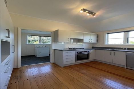 Photo of property in 6 Hobbs Grove, Epuni, Lower Hutt, 5011