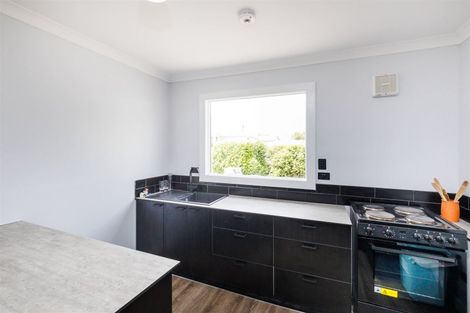 Photo of property in 6 Collins Crescent, Feilding, 4702