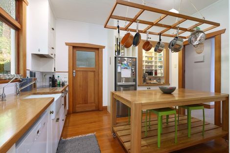 Photo of property in 26 Endeavour Street, Nelson South, Nelson, 7010