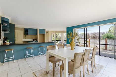 Photo of property in 5 La Cumbre Close, Bethlehem, Tauranga, 3110