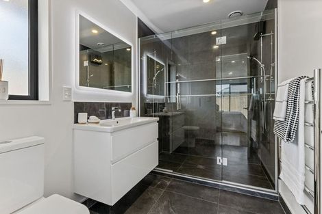 Photo of property in 11 Hayshed Street, Rolleston, 7614