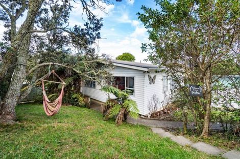 Photo of property in 12 Dunraven Place, Torbay, Auckland, 0630