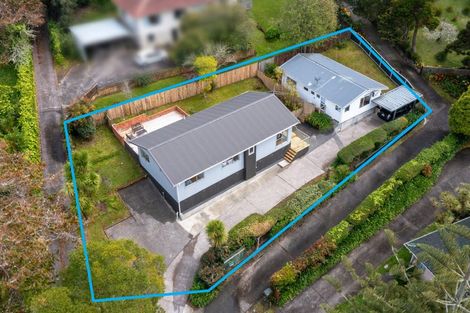 Photo of property in 16 Jayne Place, Torbay, Auckland, 0630