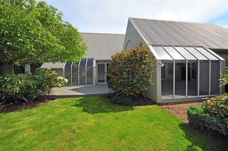 Photo of property in 29 Brockhall Lane, Avonhead, Christchurch, 8042