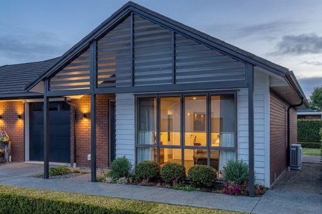 Photo of property in 10 Easby Way, Flagstaff, Hamilton, 3210