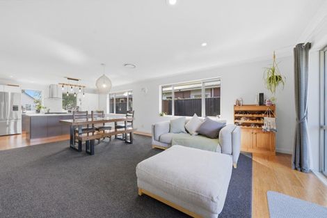 Photo of property in 46 Oakwood Drive, Rangiora, 7400